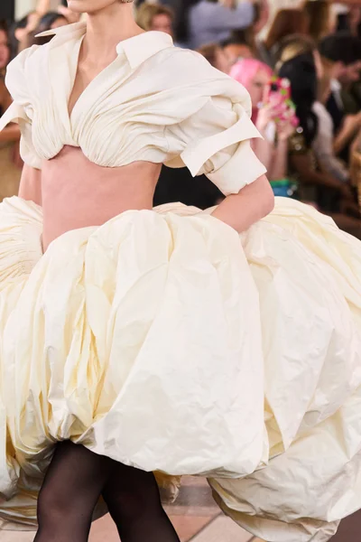 Look 38